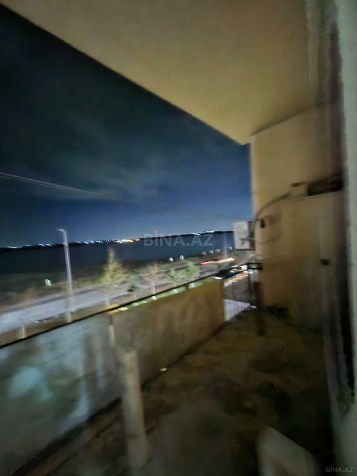 Satılır 2 otaqlı mənzil 53 m²