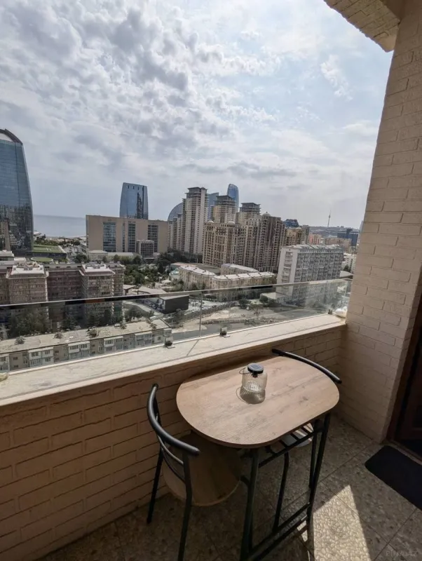 Kirayə verilir 2 otaqlı mənzil 70 m²