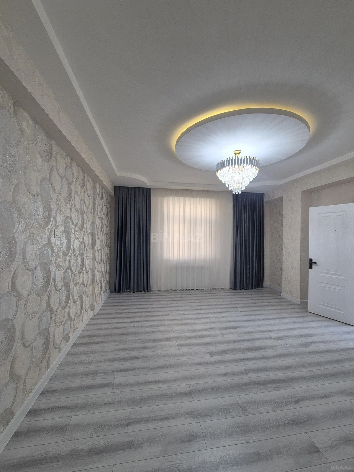 Satılır 2 otaqlı mənzil 56 m²