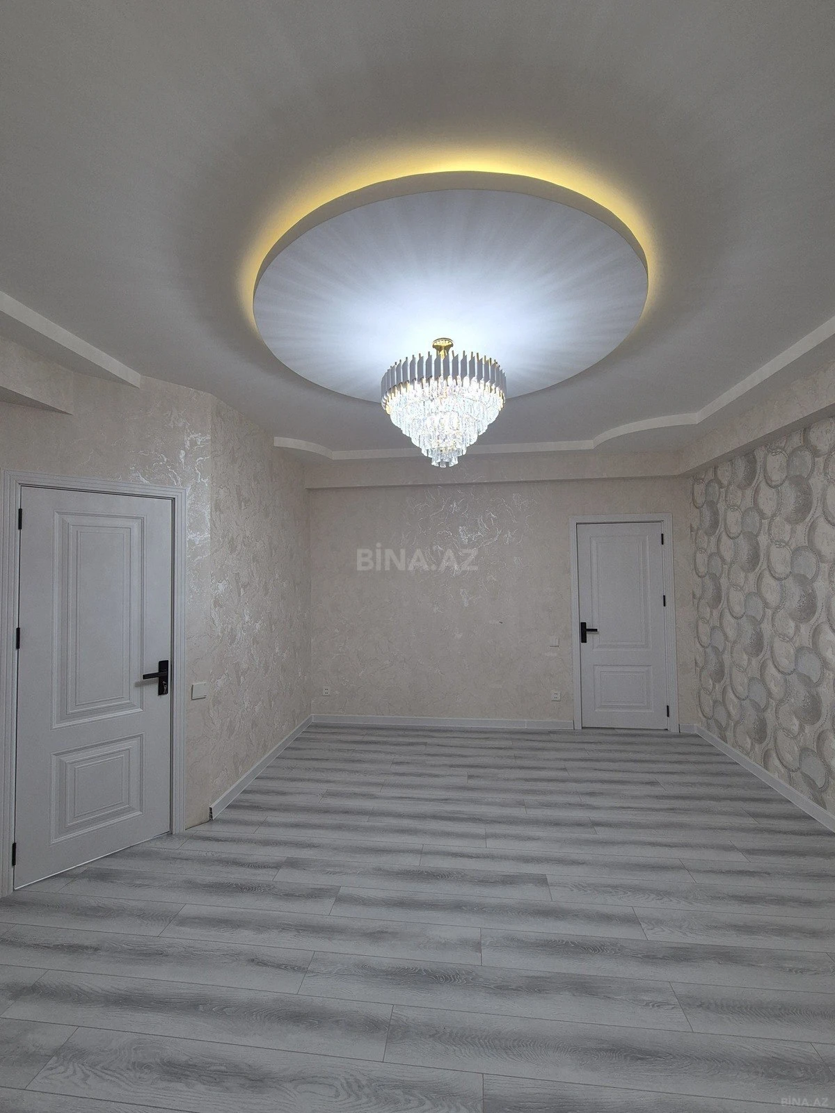 Satılır 2 otaqlı mənzil 56 m²