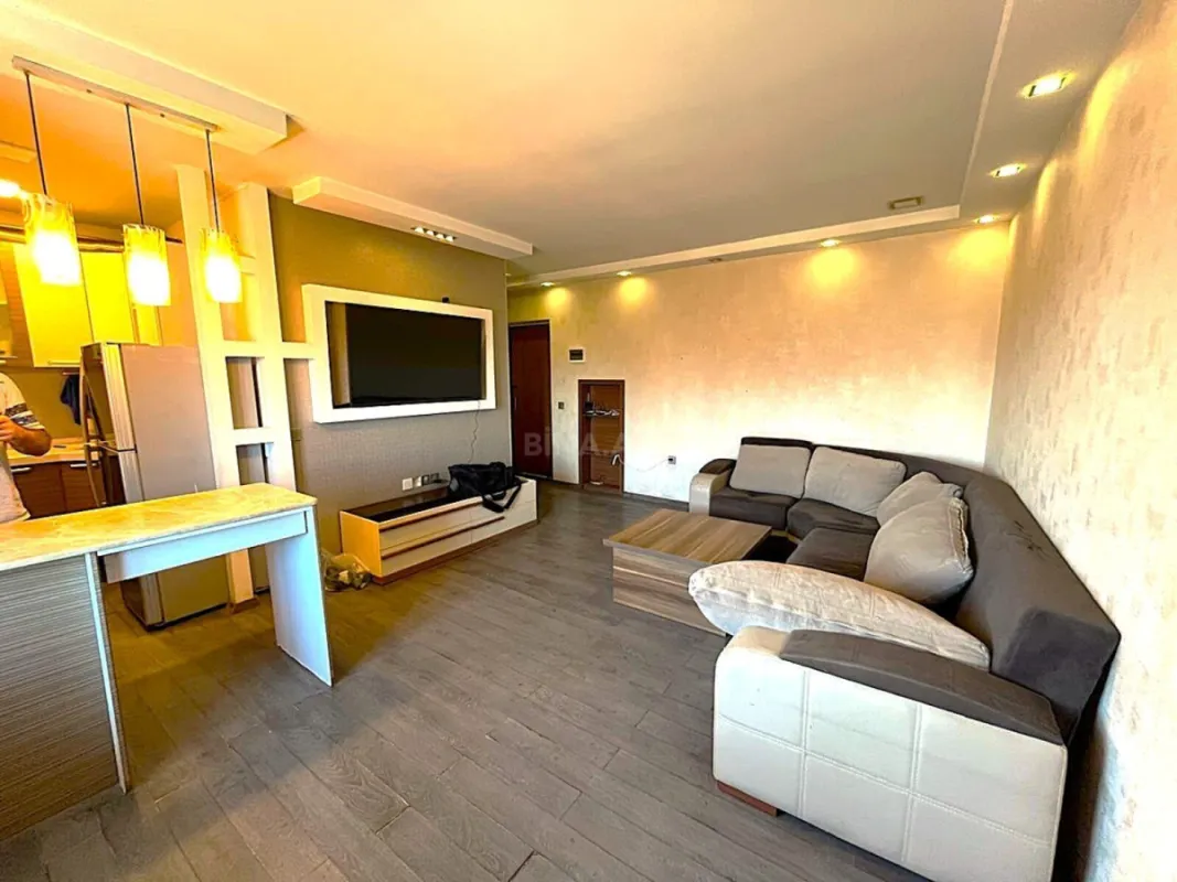 Satılır 2 otaqlı mənzil 50 m²