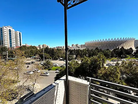 Satılır 2 otaqlı mənzil 50 m²