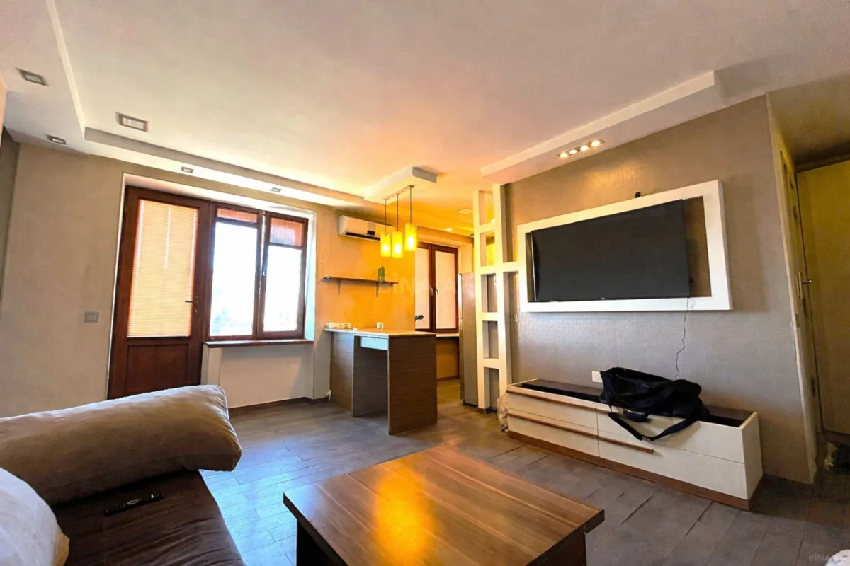 Satılır 2 otaqlı mənzil 50 m²