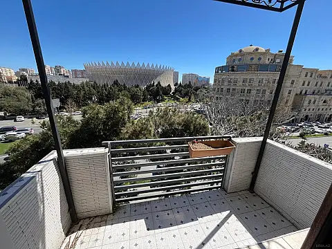 Satılır 2 otaqlı mənzil 50 m²