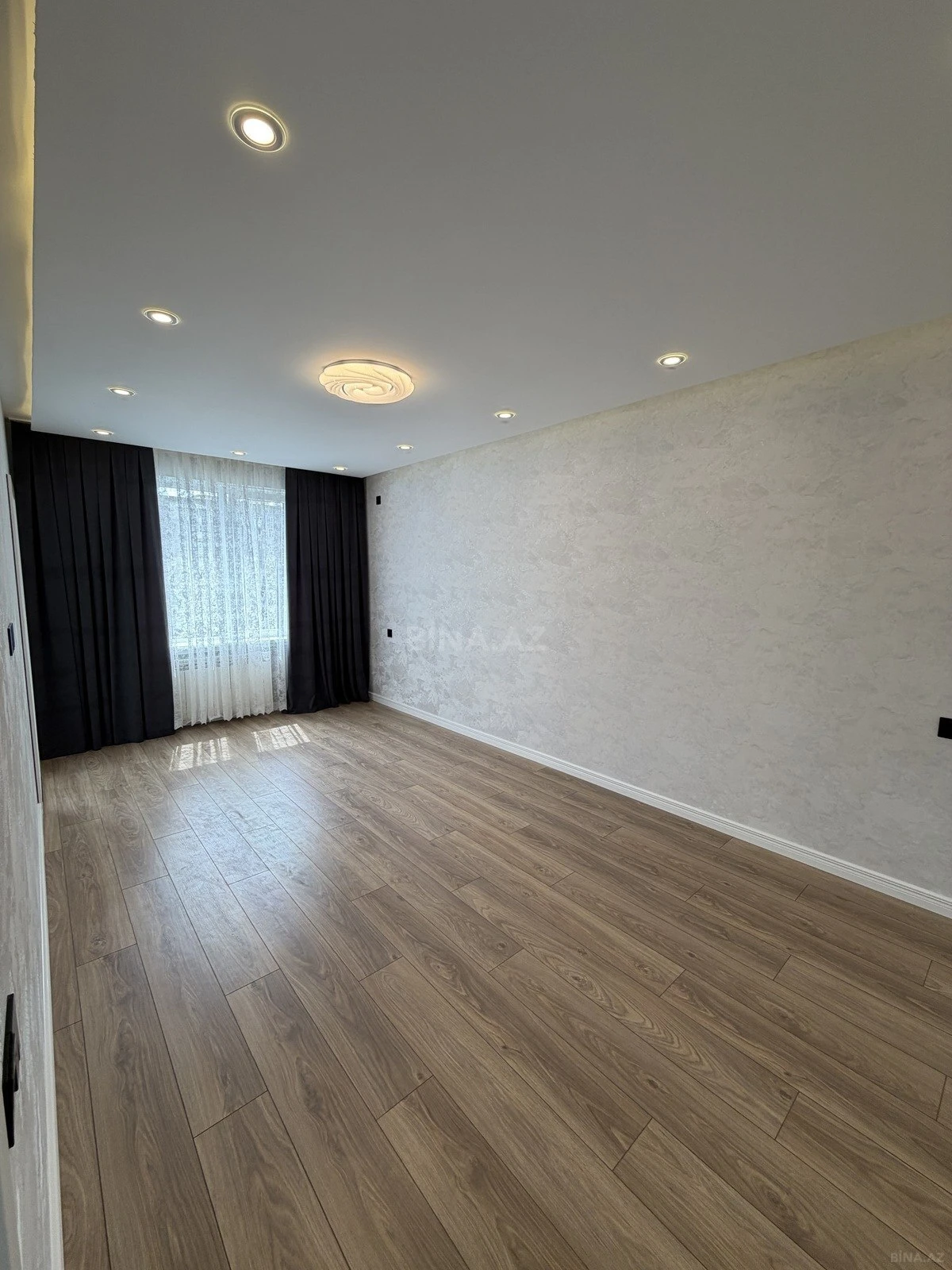 Satılır 3 otaqlı mənzil 65 m²