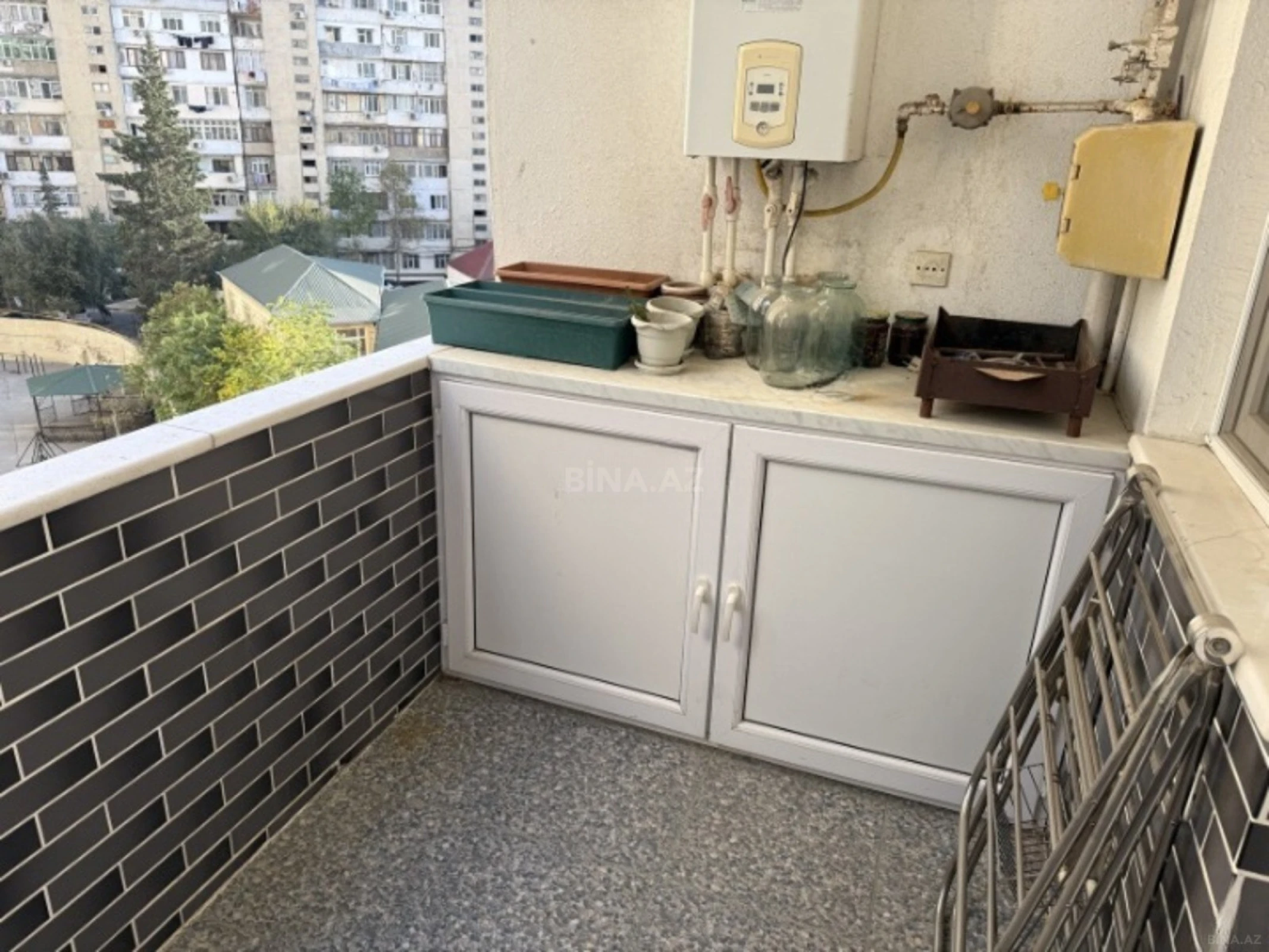 Kirayə verilir 4 otaqlı mənzil 120 m²