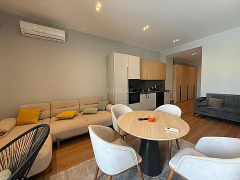 Satılır 2 otaqlı mənzil 86 m²
