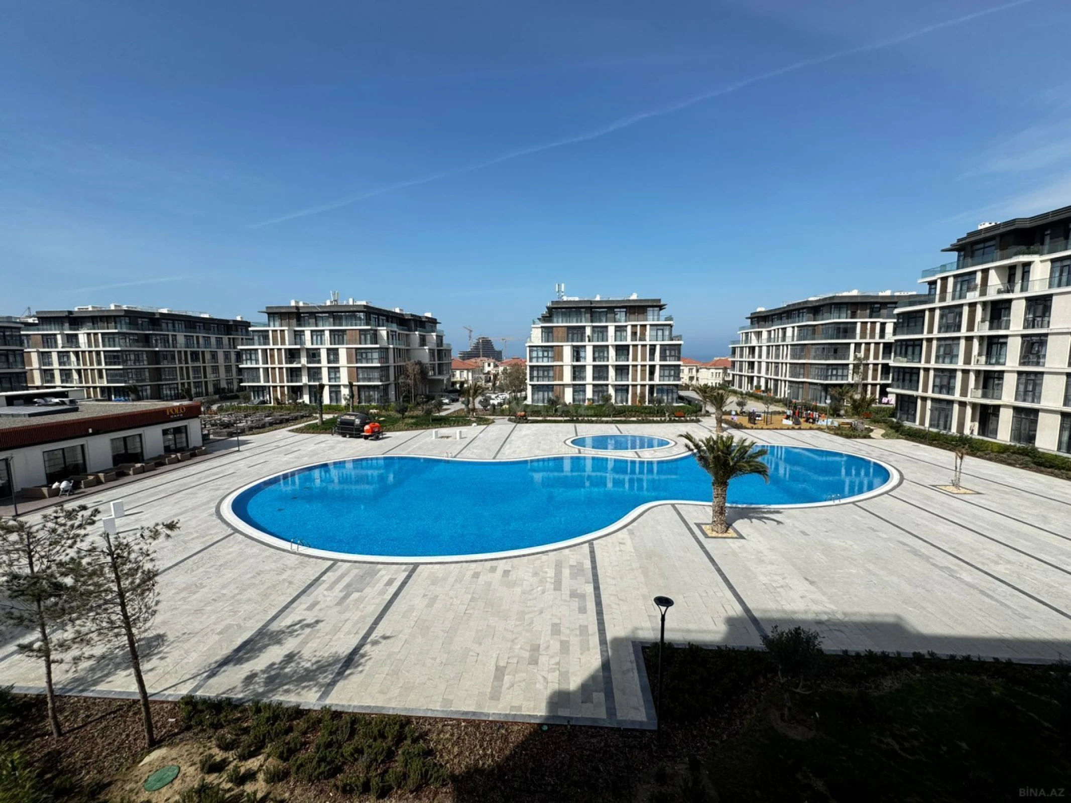 Satılır 2 otaqlı mənzil 86 m²