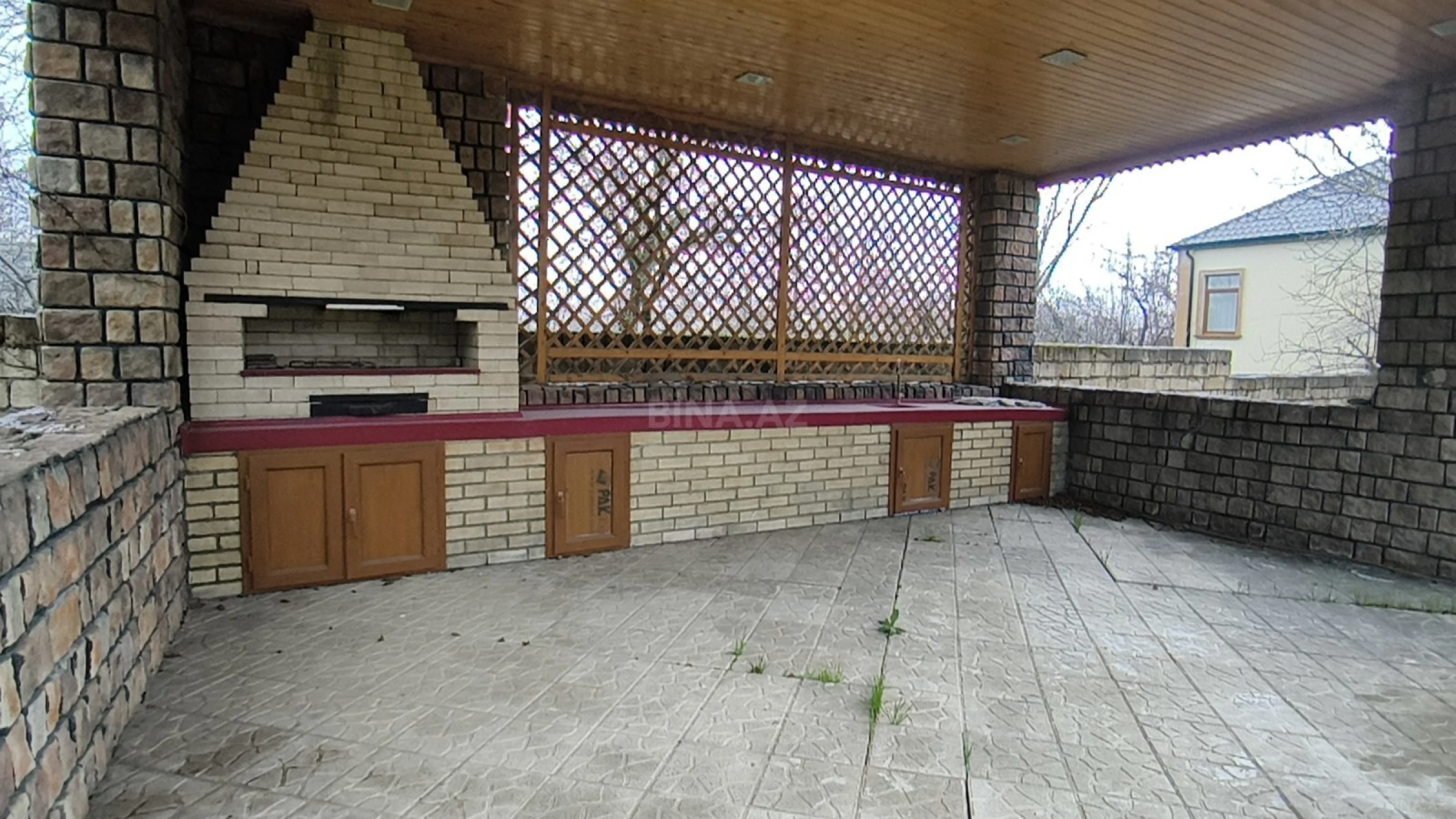 Satılır 3 otaqlı həyət evi 100 m²