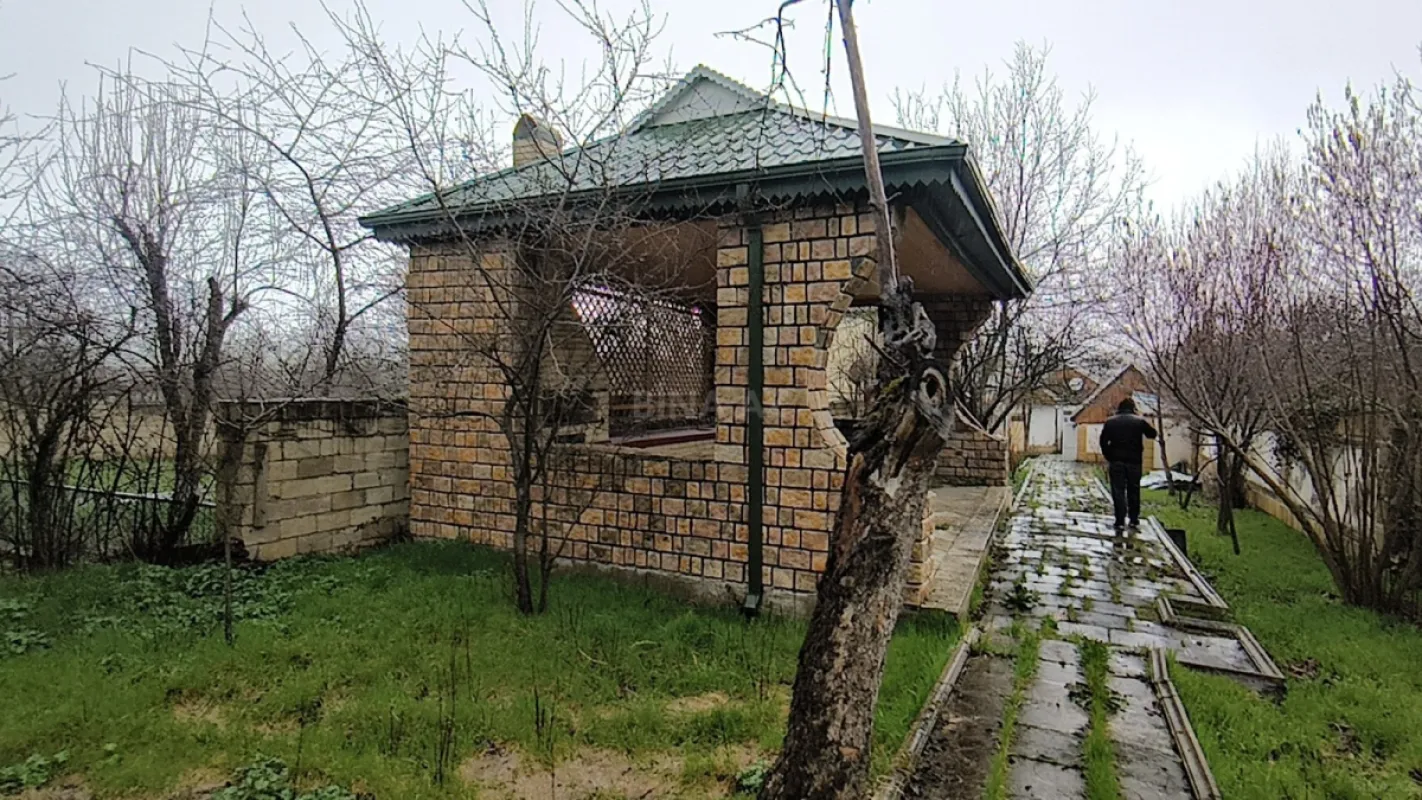 Satılır 3 otaqlı həyət evi 100 m²