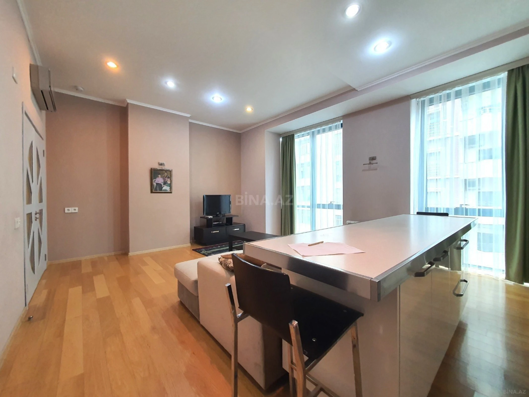 Kirayə verilir 3 otaqlı mənzil 106 m²