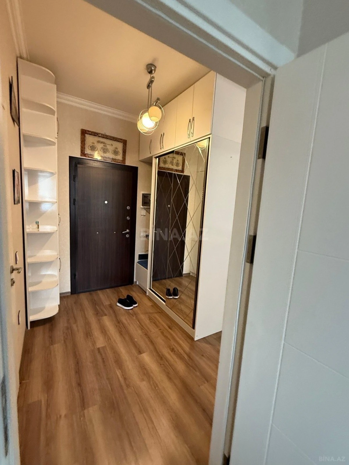 Kirayə verilir 2 otaqlı mənzil 55 m²