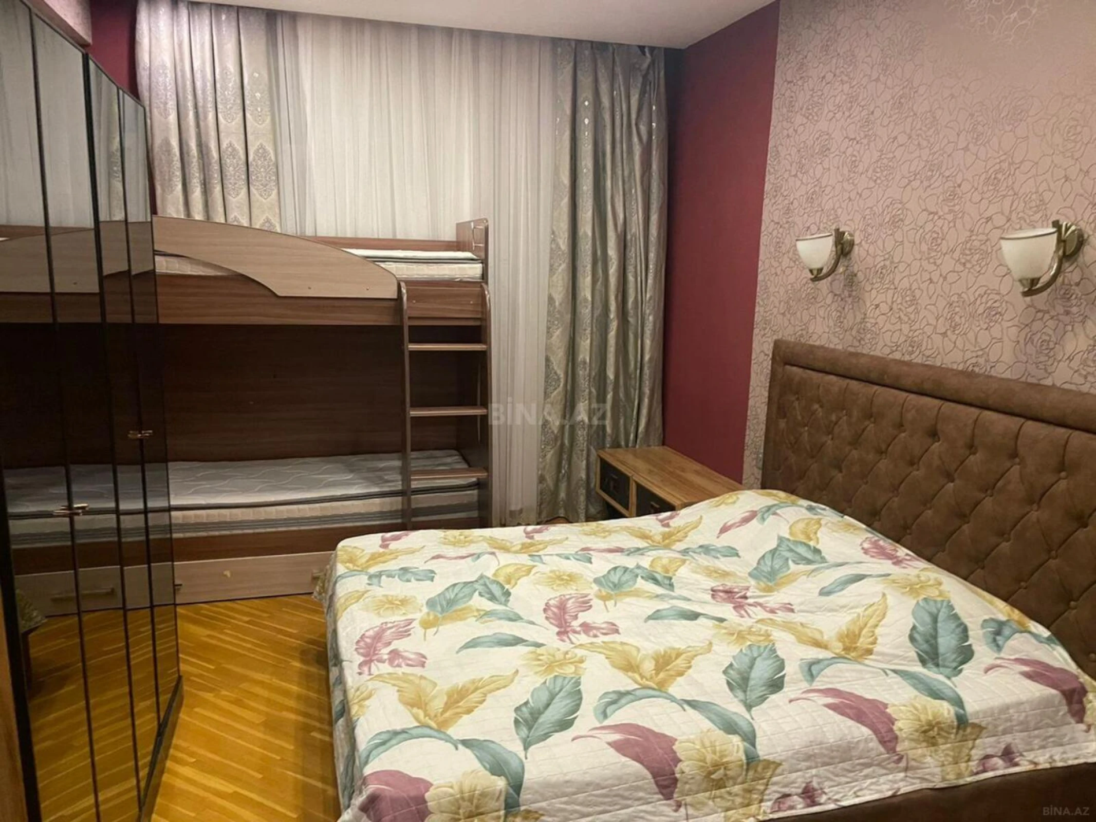 Kirayə verilir 2 otaqlı mənzil 100 m²