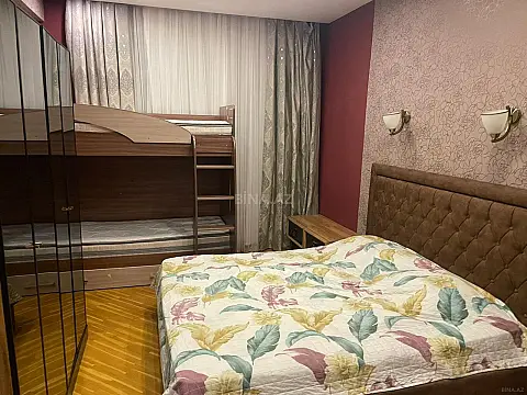 Kirayə verilir 2 otaqlı mənzil 100 m²
