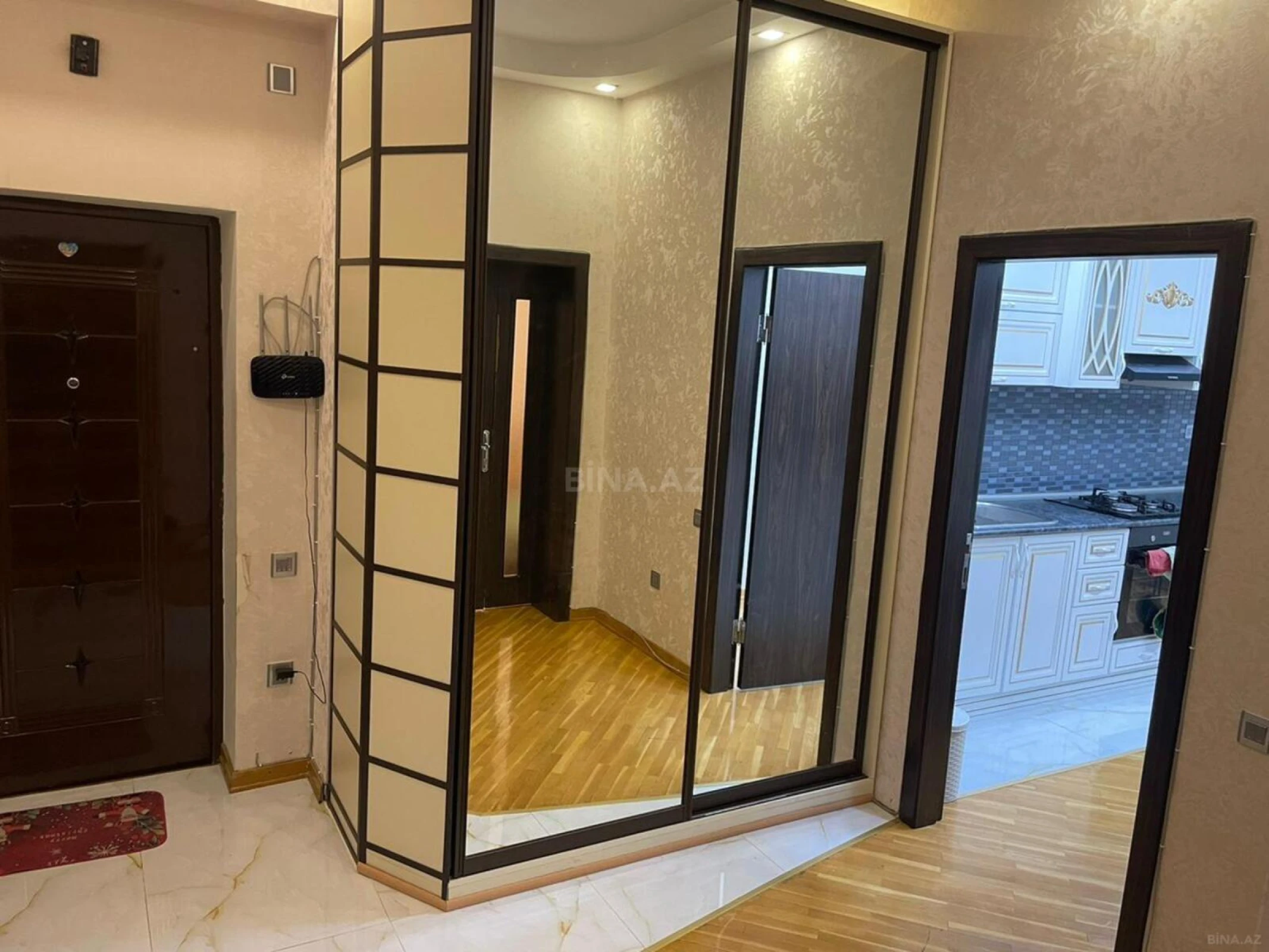 Kirayə verilir 2 otaqlı mənzil 100 m²