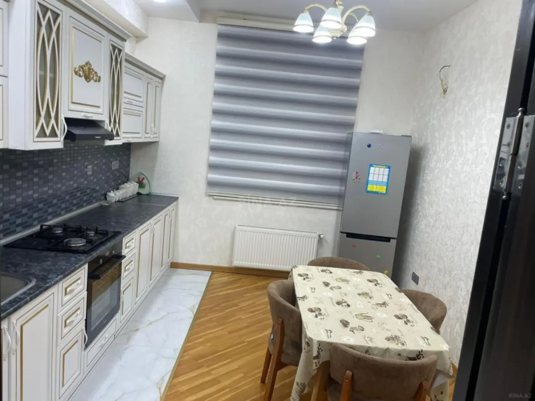 Kirayə verilir 2 otaqlı mənzil 100 m²