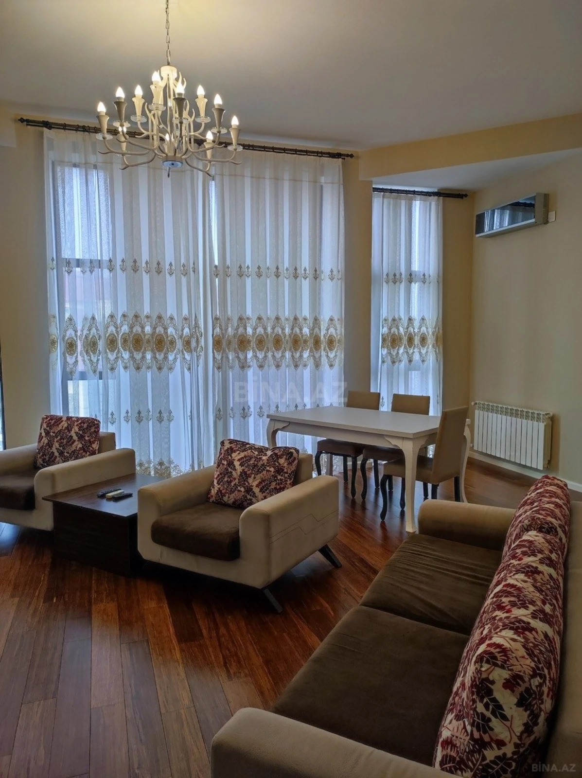 Kirayə verilir 3 otaqlı mənzil 100 m²