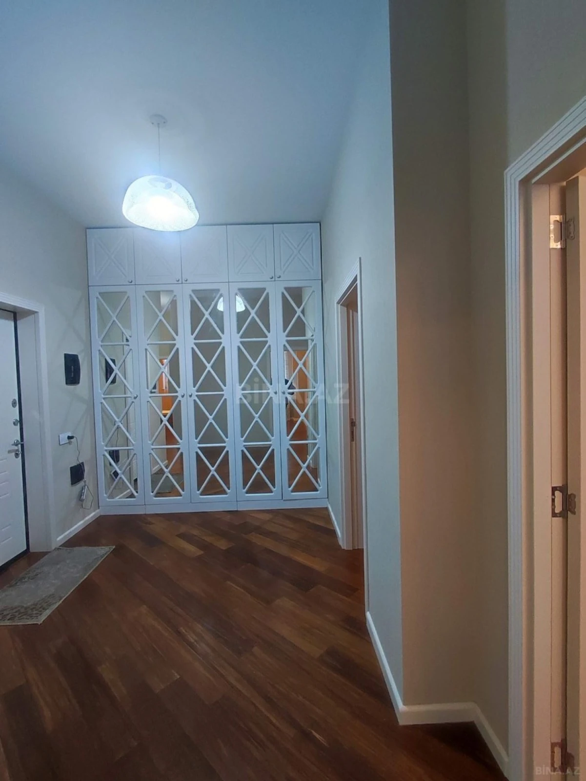 Kirayə verilir 3 otaqlı mənzil 100 m²