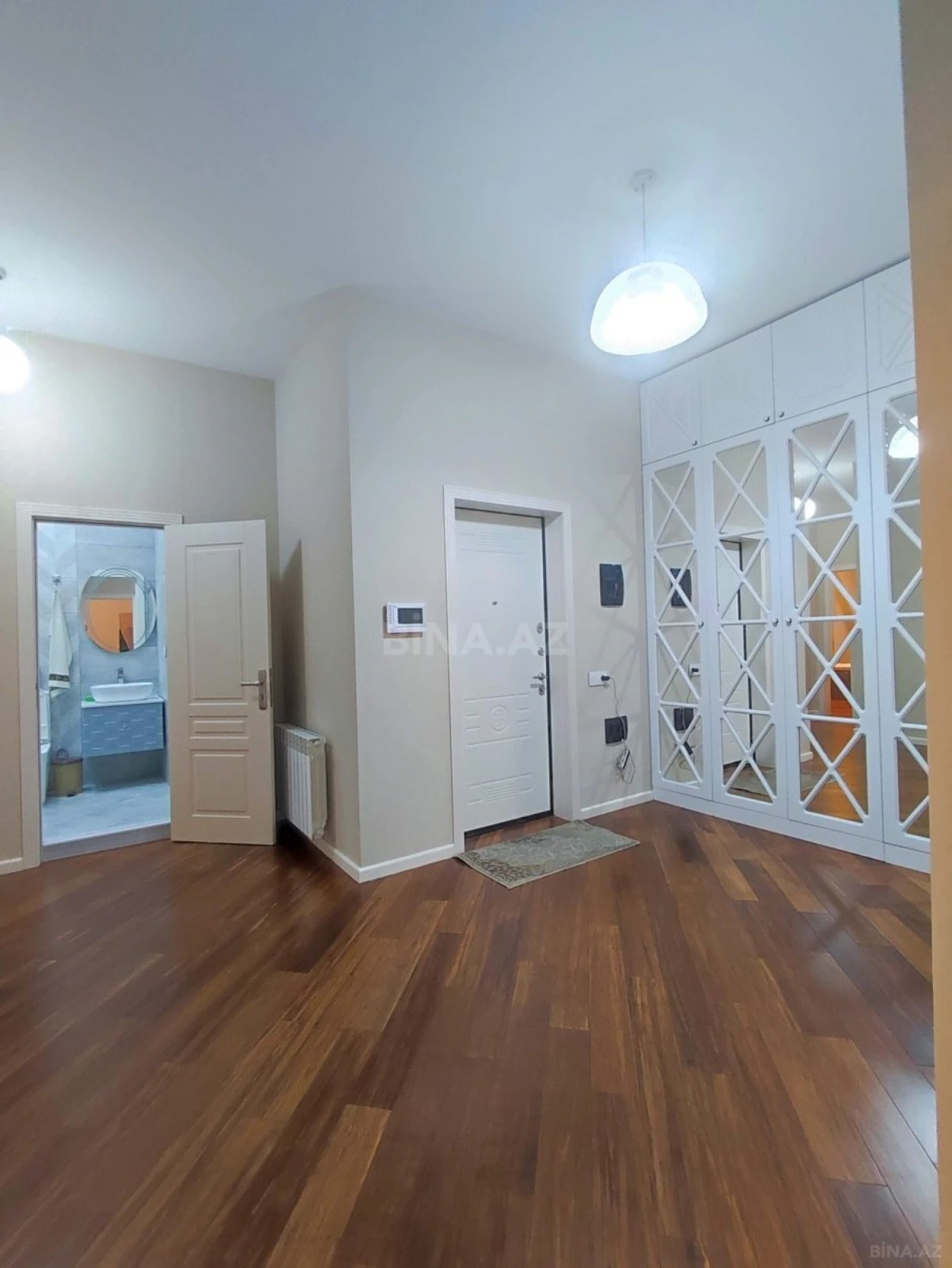 Kirayə verilir 3 otaqlı mənzil 100 m²