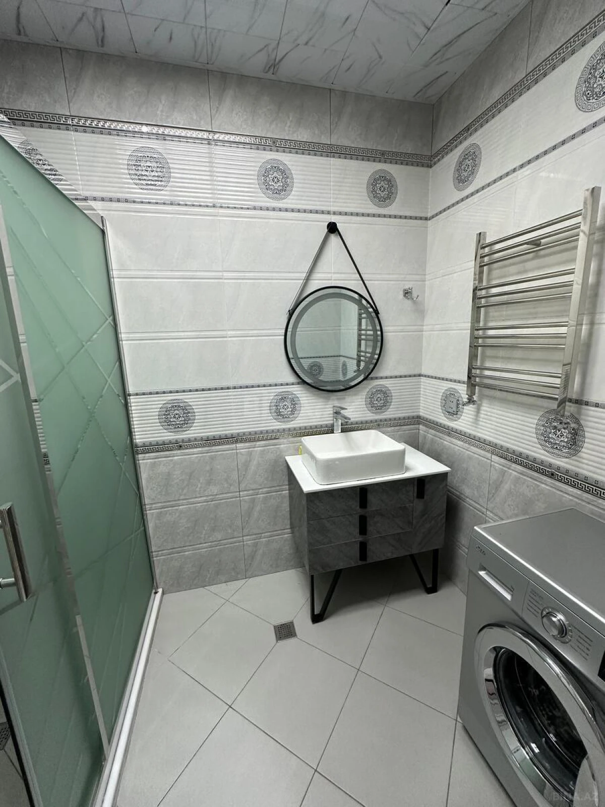 Kirayə verilir 3 otaqlı mənzil 130 m²