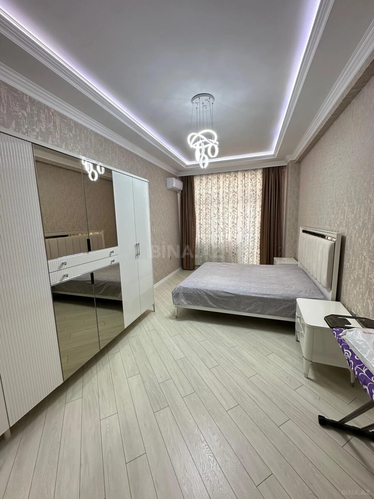 Kirayə verilir 3 otaqlı mənzil 130 m²