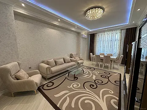 Kirayə verilir 3 otaqlı mənzil 130 m² — Bakı 3 otaq 130.00 m²