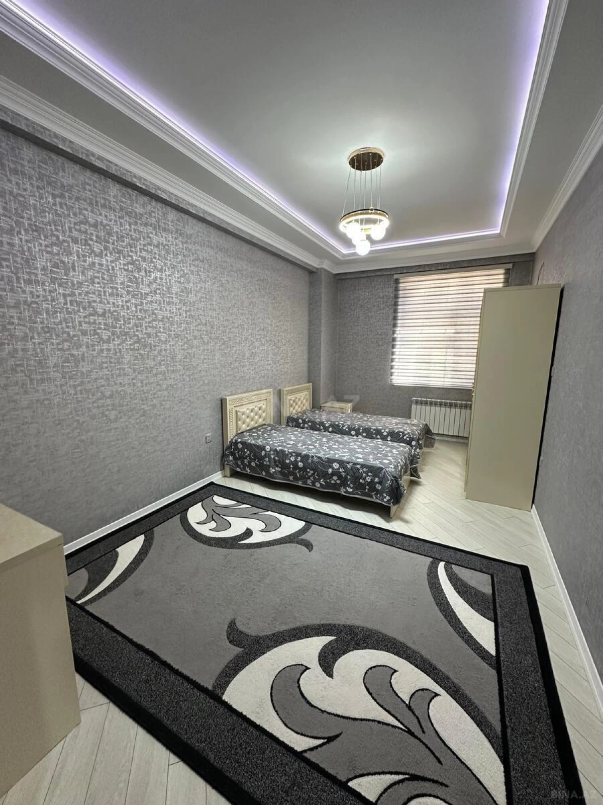 Kirayə verilir 3 otaqlı mənzil 130 m²