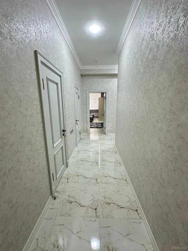 Kirayə verilir 3 otaqlı mənzil 130 m²