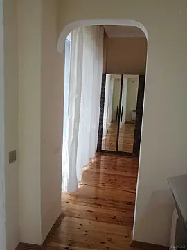 Kirayə verilir 2 otaqlı mənzil 72 m²