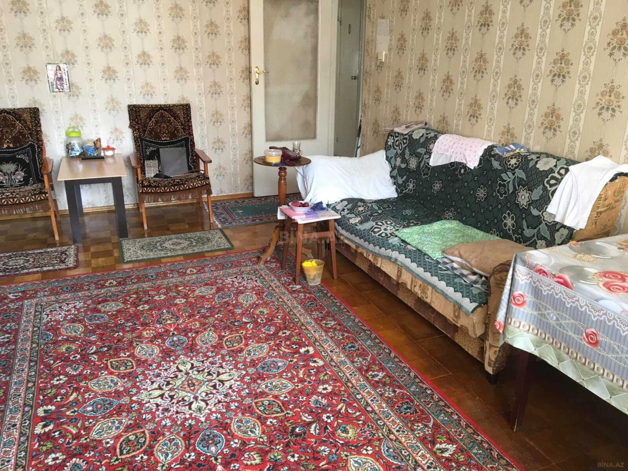 Satılır 4 otaqlı mənzil 90 m²
