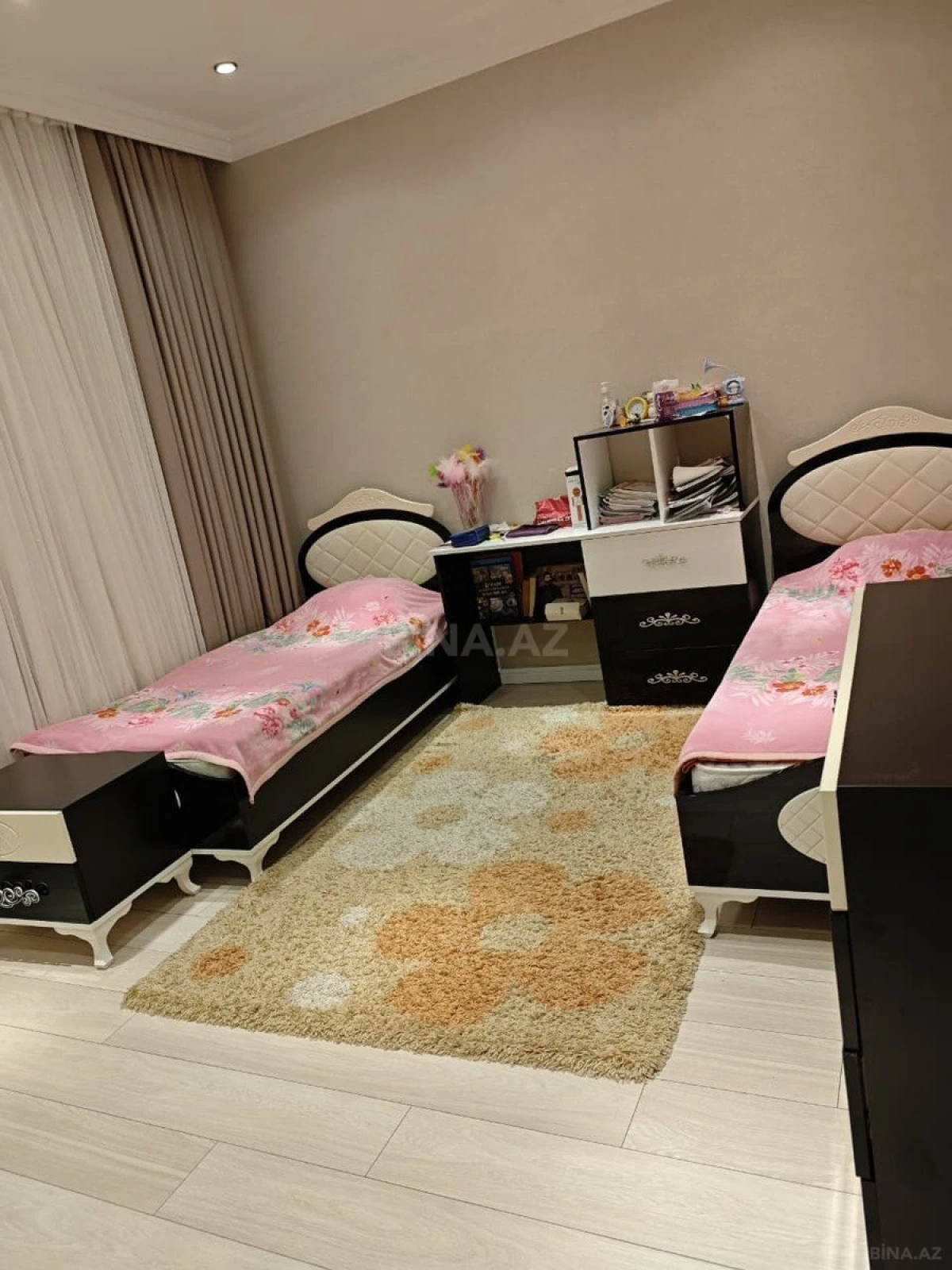 Satılır 4 otaqlı mənzil 124 m²