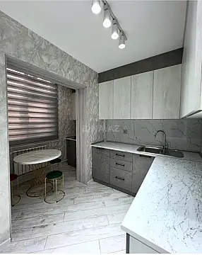 Satılır 2 otaqlı mənzil 55 m²