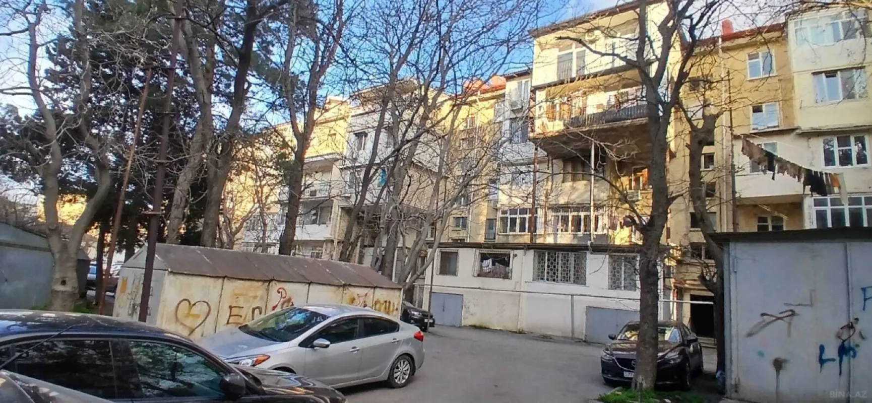 Satılır 3 otaqlı mənzil 70 m²