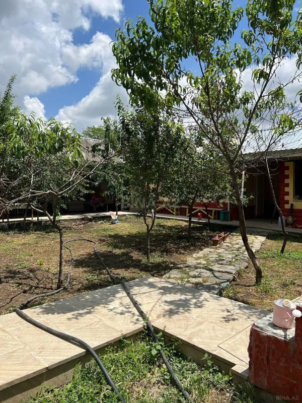 Satılır 5 otaqlı həyət evi 125 m²