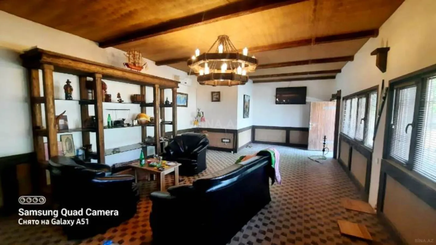 Satılır obyekt 3300 m²