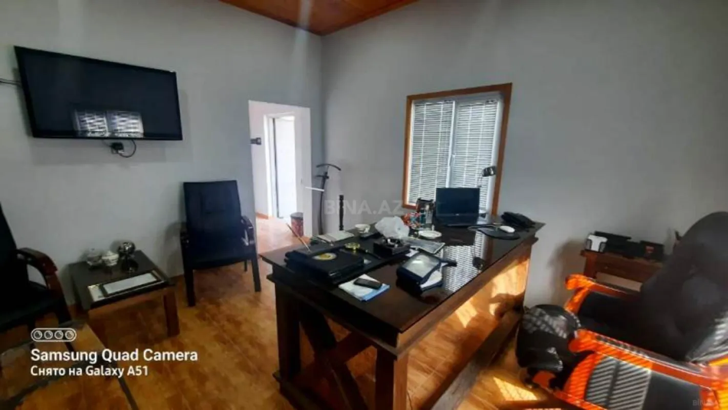 Satılır obyekt 3300 m²