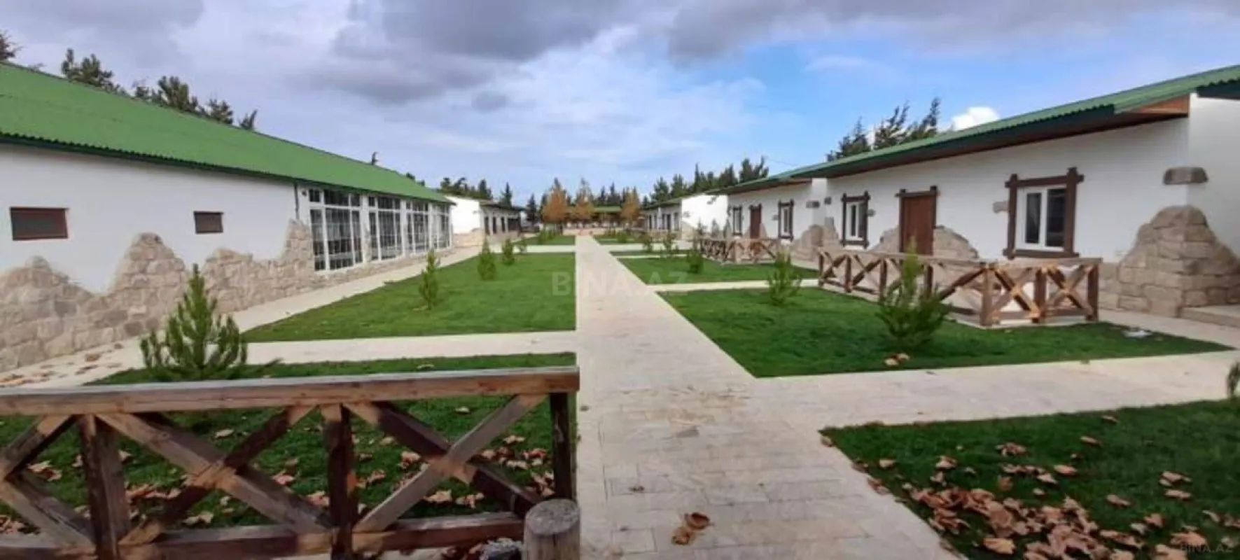 Satılır obyekt 3300 m²