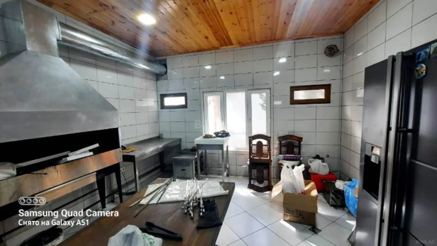 Satılır obyekt 3300 m²