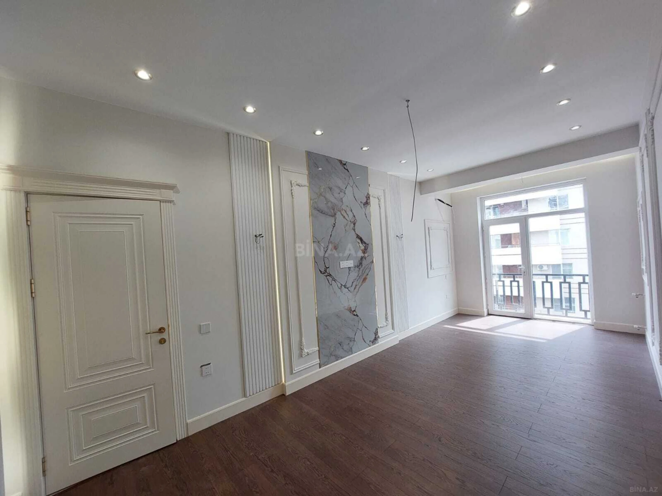 Satılır 2 otaqlı mənzil 70 m²