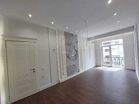 Satılır 2 otaqlı mənzil 70 m²