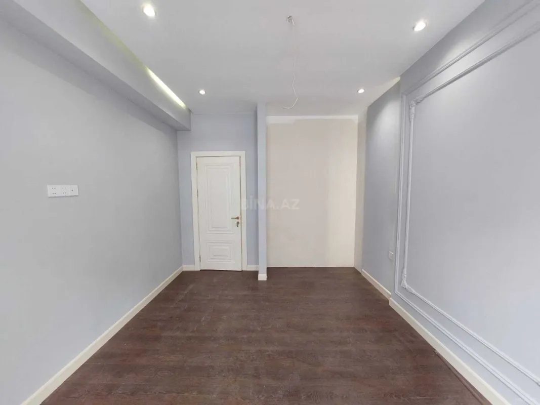 Satılır 2 otaqlı mənzil 70 m²