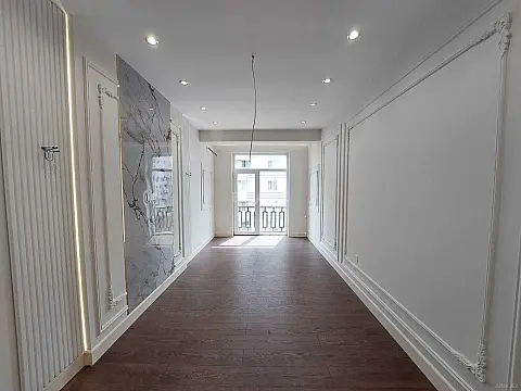 Satılır 2 otaqlı mənzil 70 m²