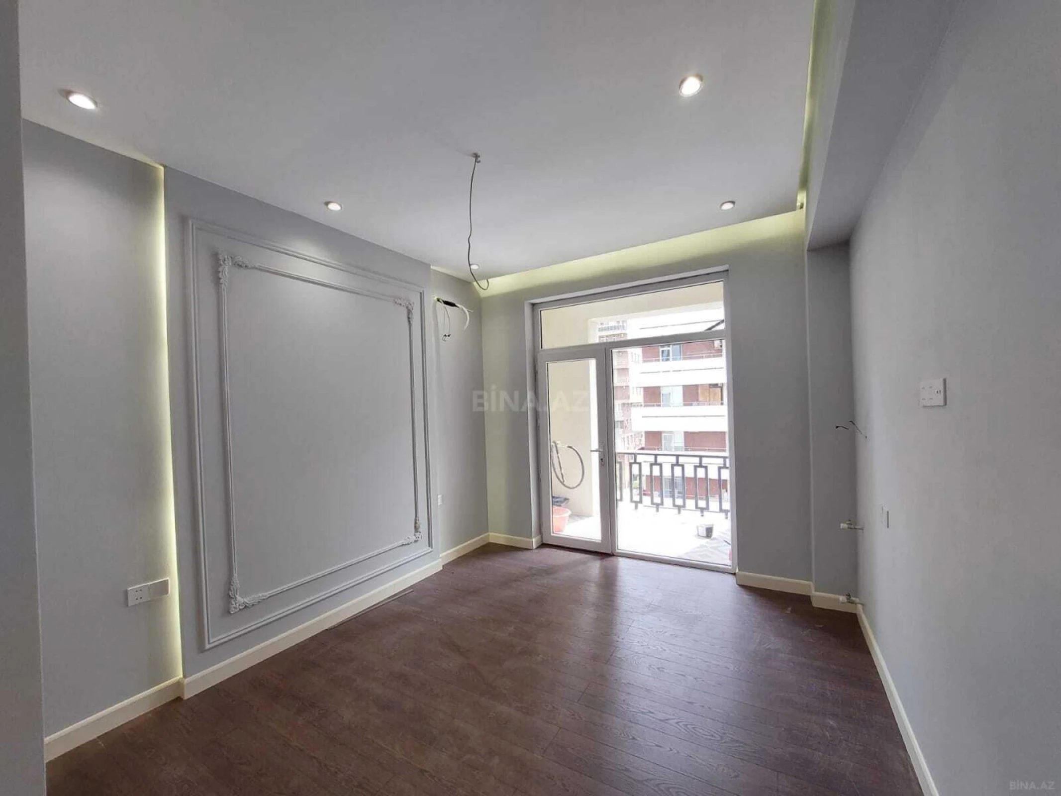 Satılır 2 otaqlı mənzil 70 m²