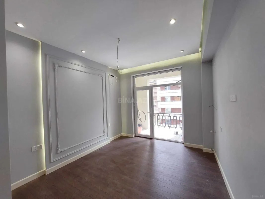 Satılır 2 otaqlı mənzil 70 m²