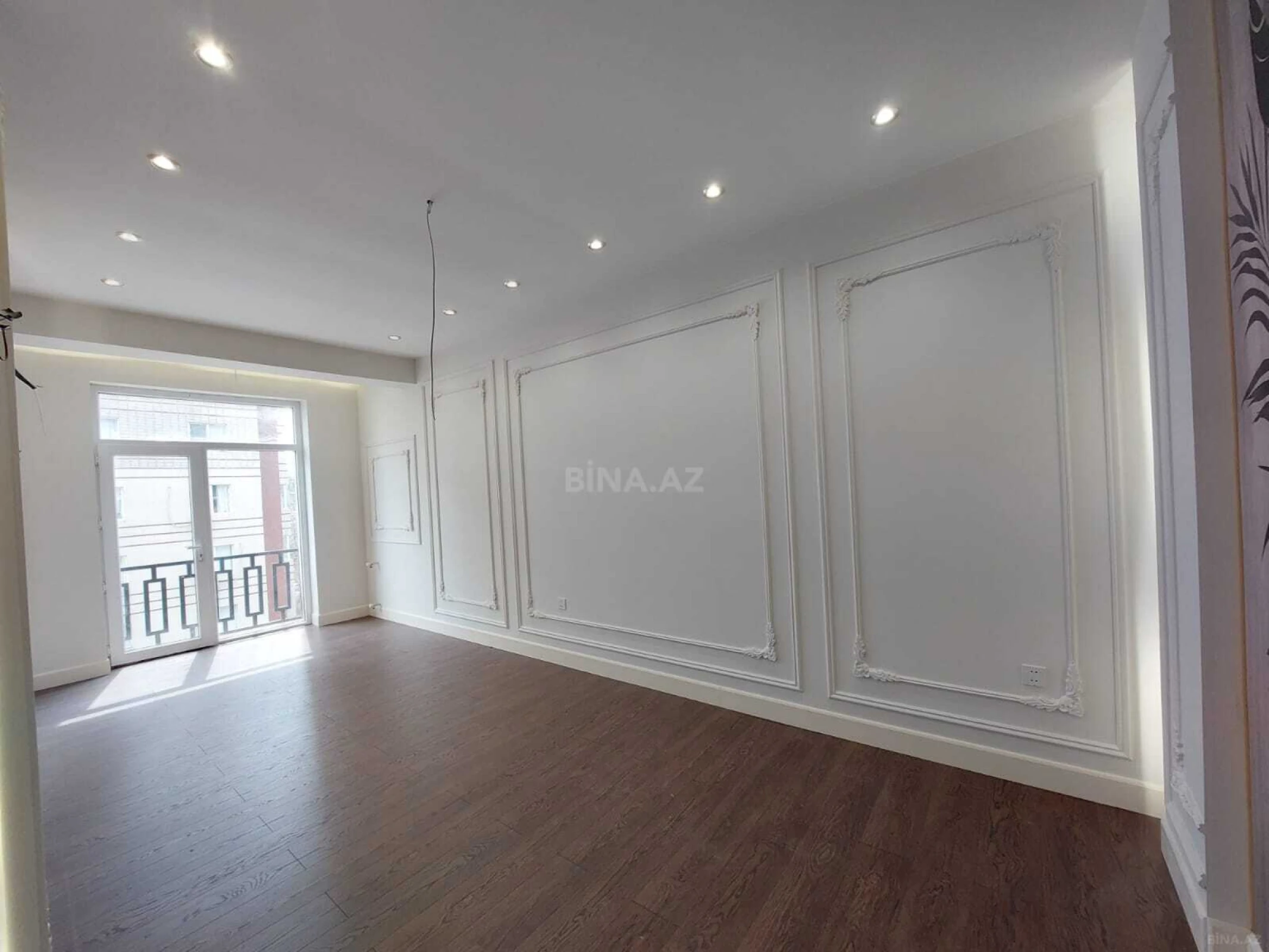 Satılır 2 otaqlı mənzil 70 m²