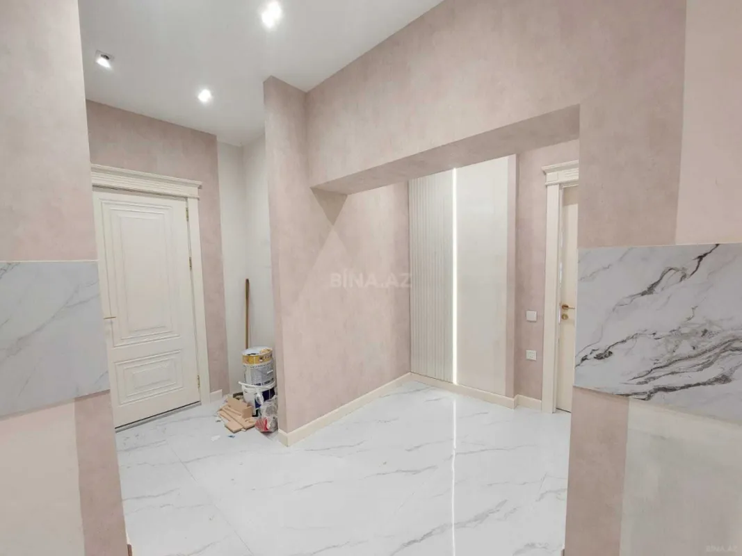 Satılır 2 otaqlı mənzil 70 m²