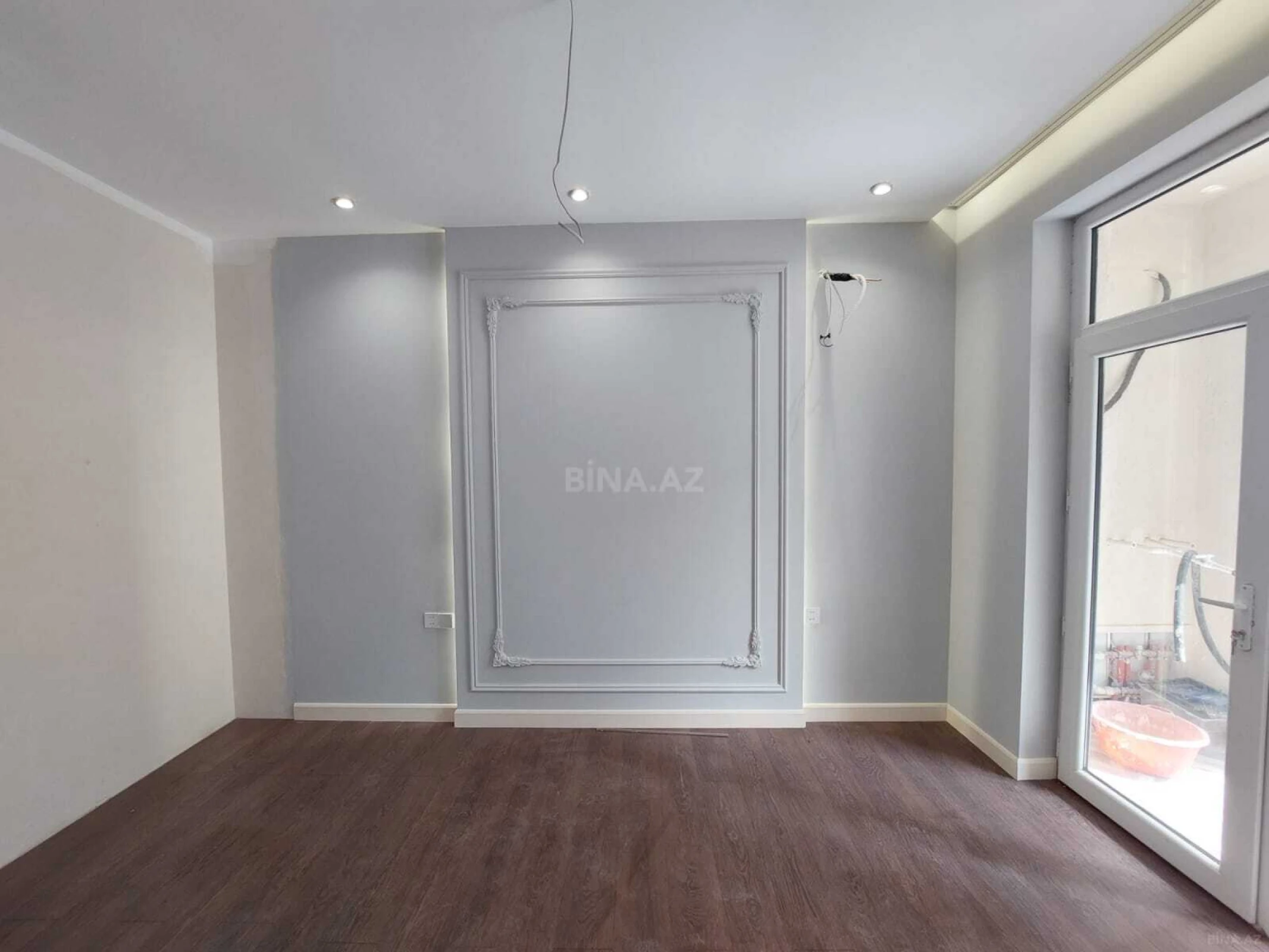 Satılır 2 otaqlı mənzil 70 m²