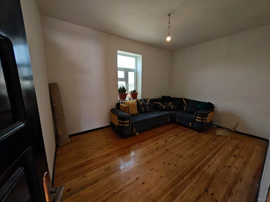 Satılır 5 otaqlı həyət evi 160 m²