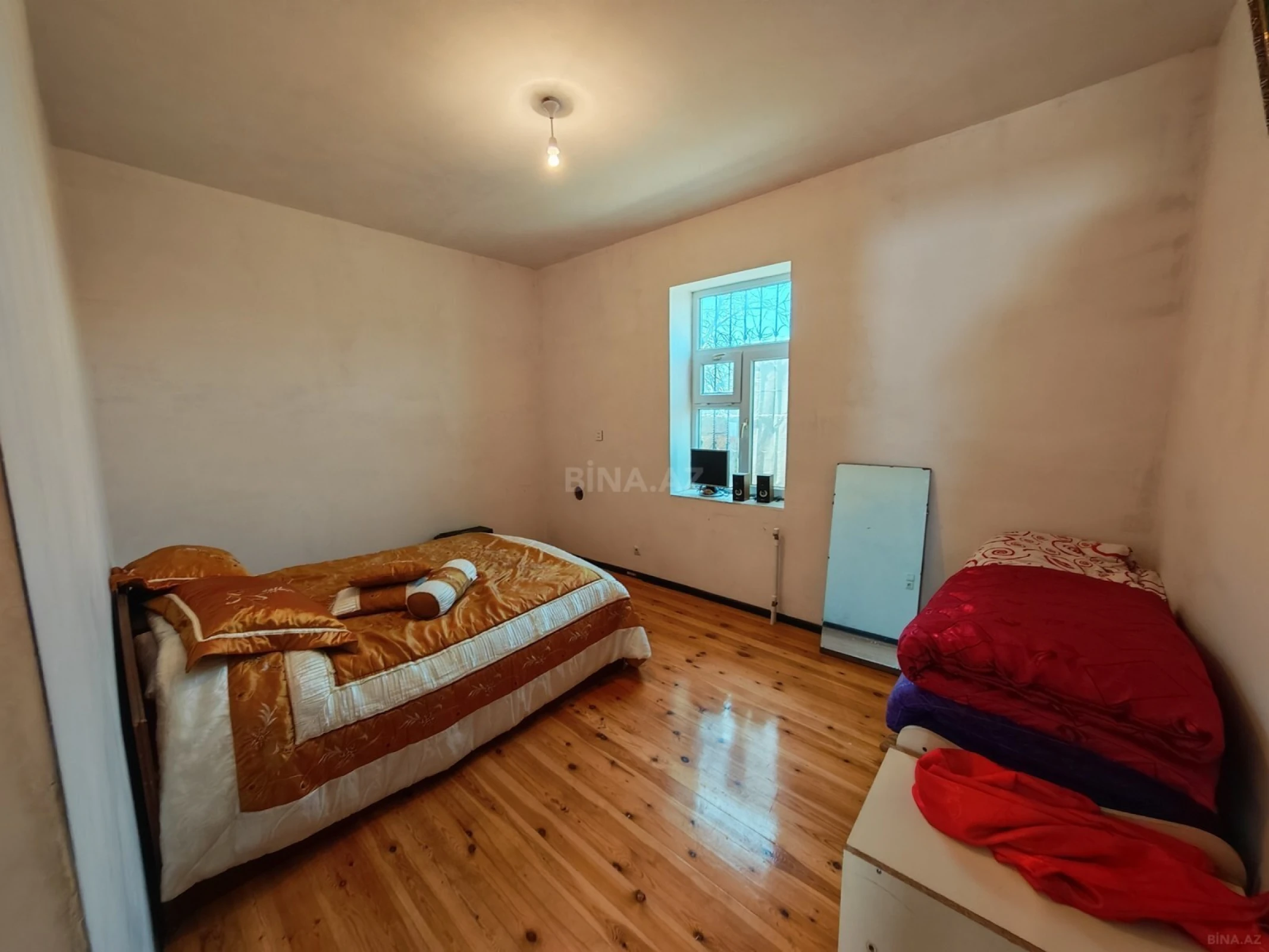 Satılır 5 otaqlı həyət evi 160 m²