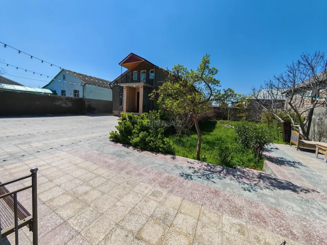 Satılır 5 otaqlı həyət evi 160 m²